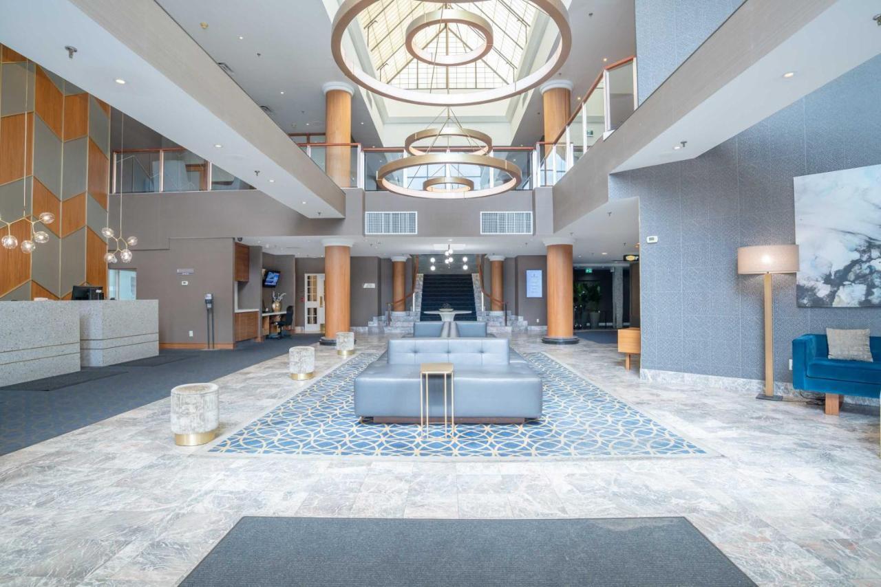 Hotel Sandman Signature 4*