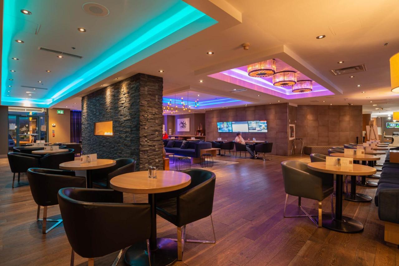 Sandman Signature Hotel
