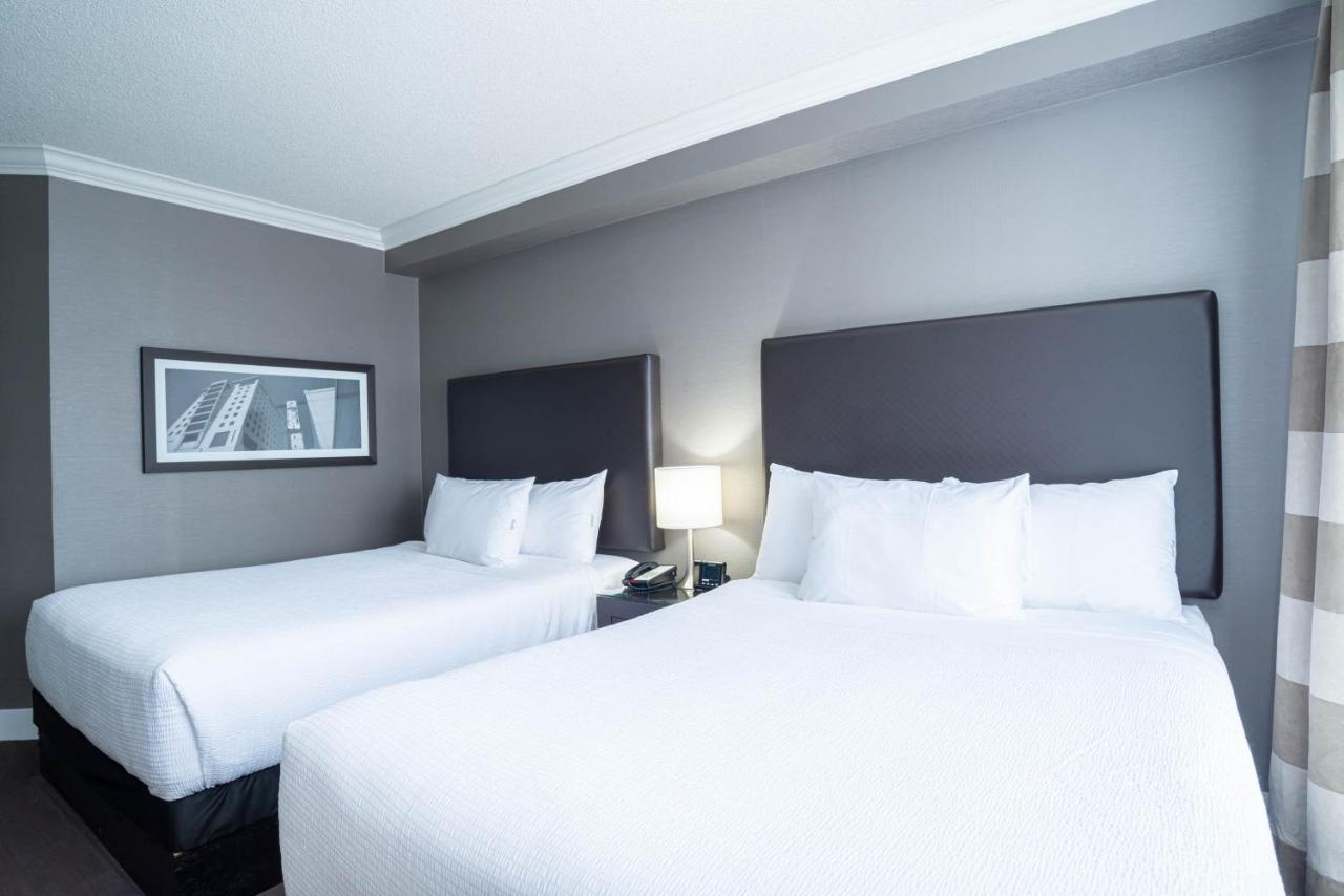 Sandman Signature 4* Mississauga