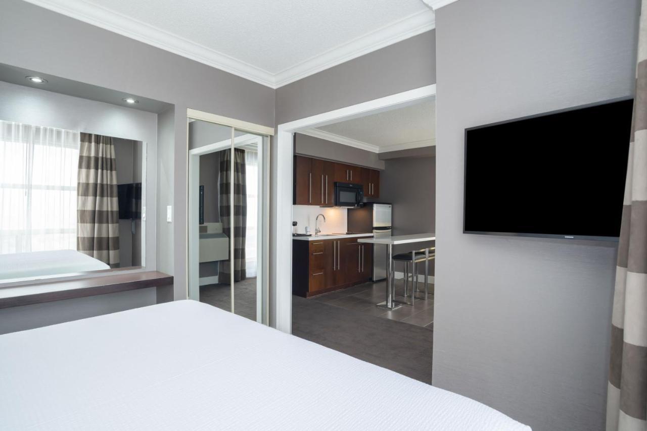 Sandman Signature 4* Mississauga